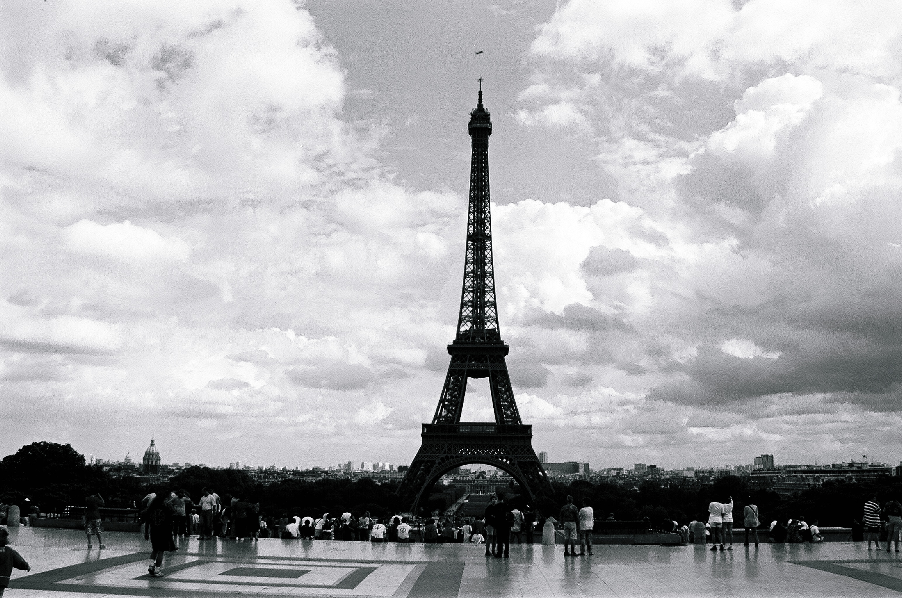 77700001 Eiffel Tower